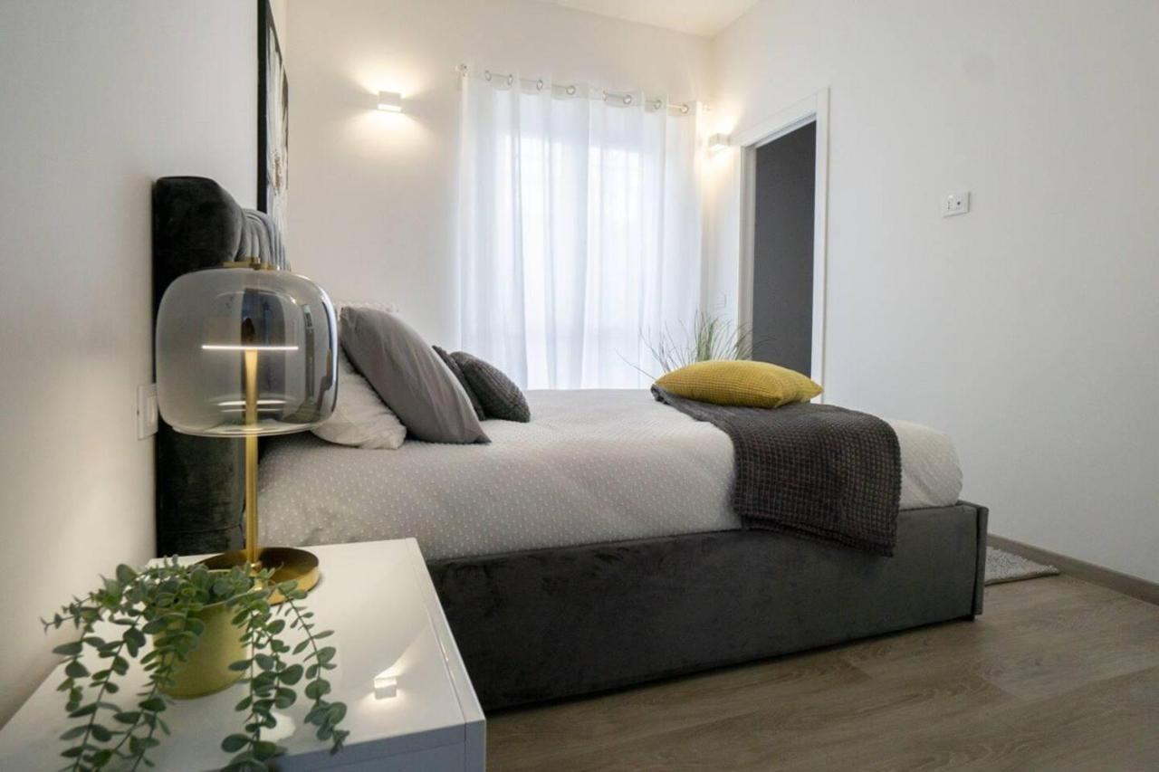 Splendido Dpto Con 2 Letti E 2 Bagni Ad Asti Italy Lejlighed Eksteriør billede